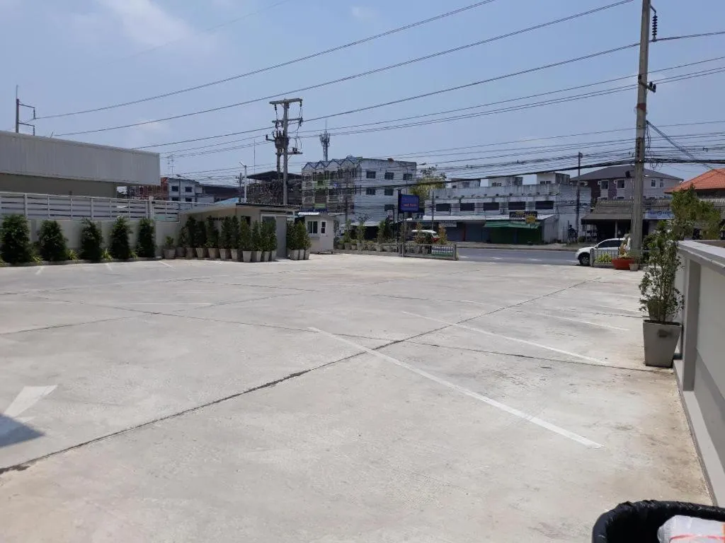 Phetlada Pavilion & Resort