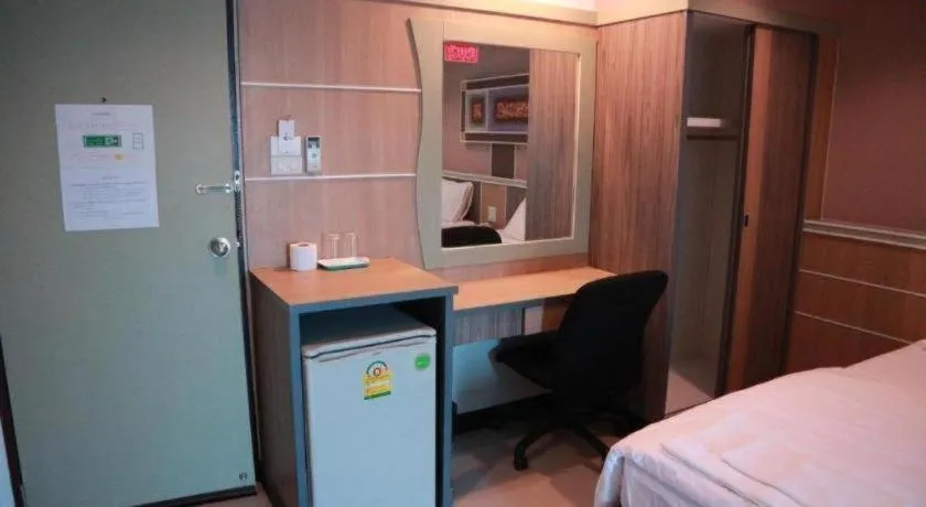 Bed in Phetlada Pavilion & Resort