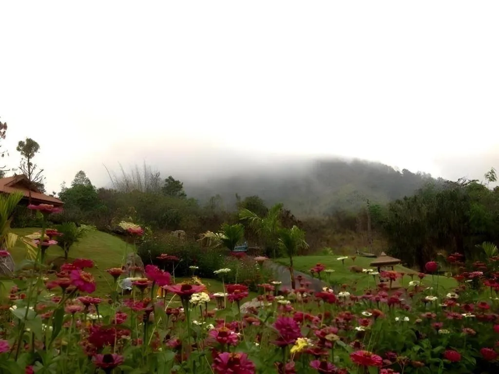 Maan Mek Talay Mok Resort