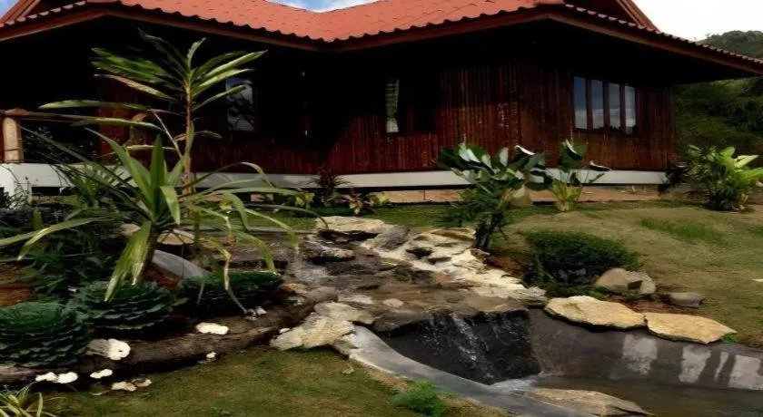 Maan Mek Talay Mok Resort