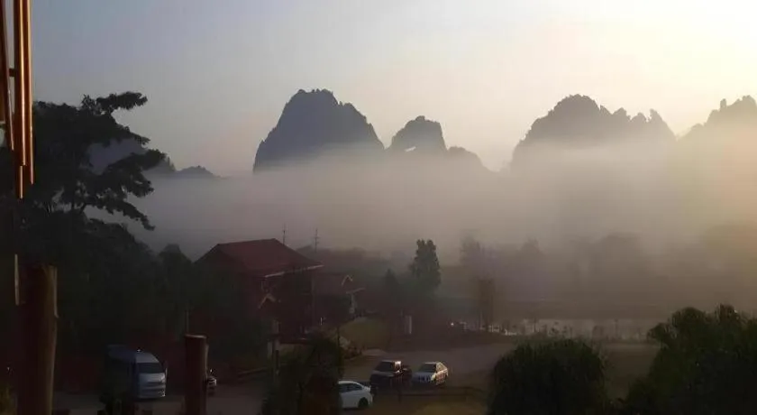 Maan Mek Talay Mok Resort