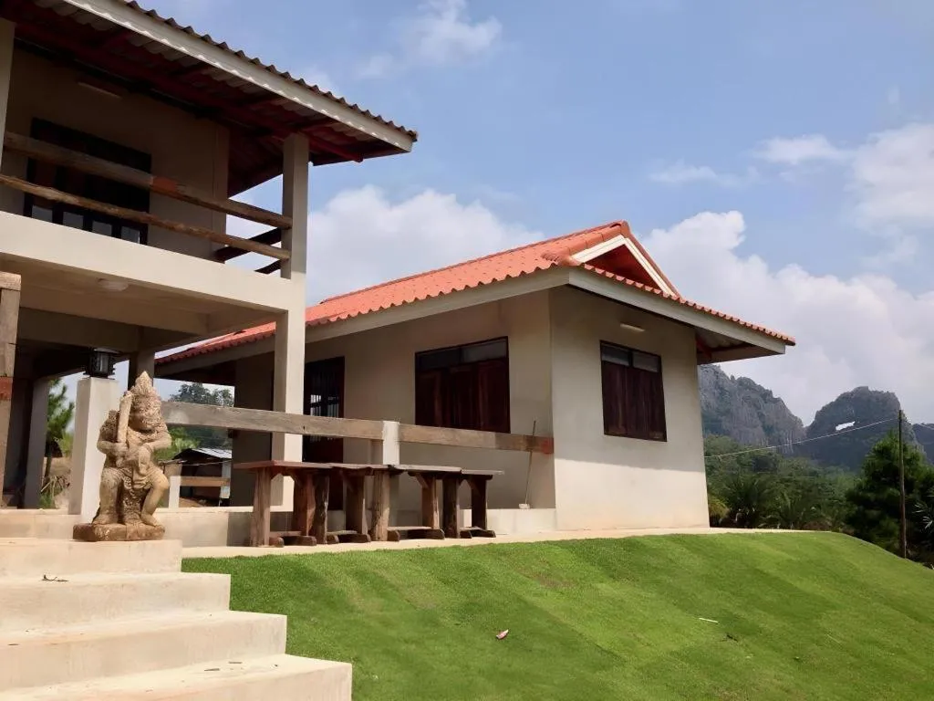 Maan Mek Talay Mok Resort