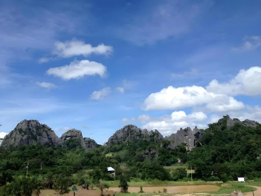 Maan Mek Talay Mok Resort