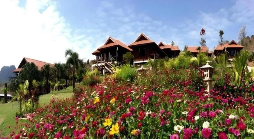 Maan Mek Talay Mok Resort