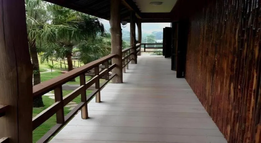 Maan Mek Talay Mok Resort