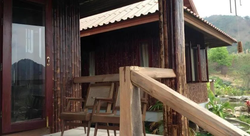 Maan Mek Talay Mok Resort