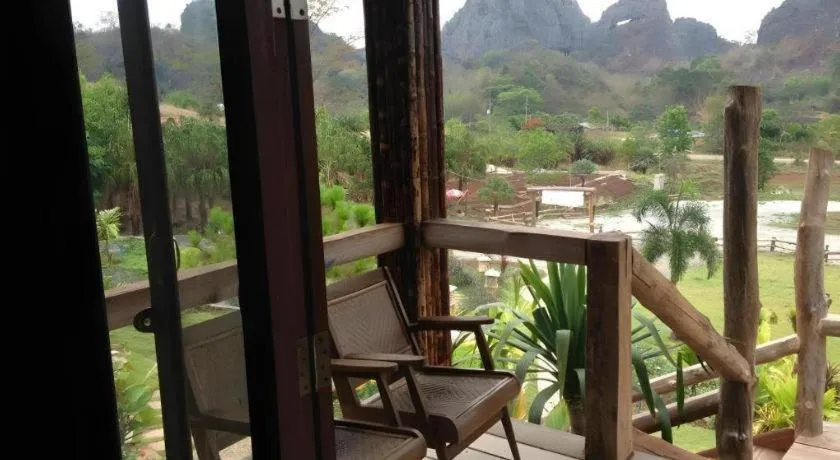 Maan Mek Talay Mok Resort