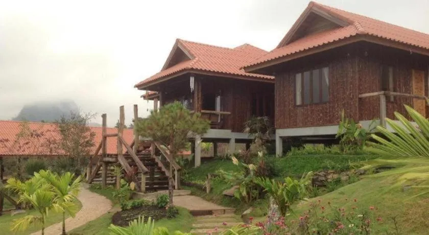 Maan Mek Talay Mok Resort
