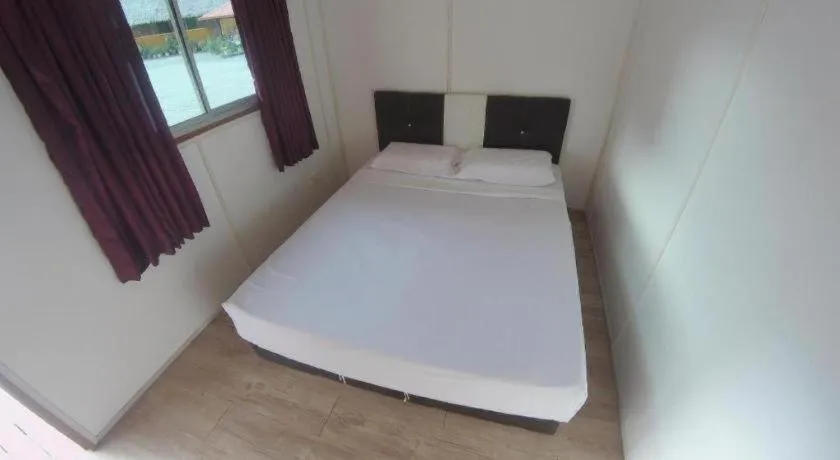 Bed in Borneo Tree House