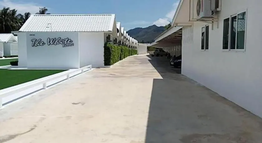 The White Resort