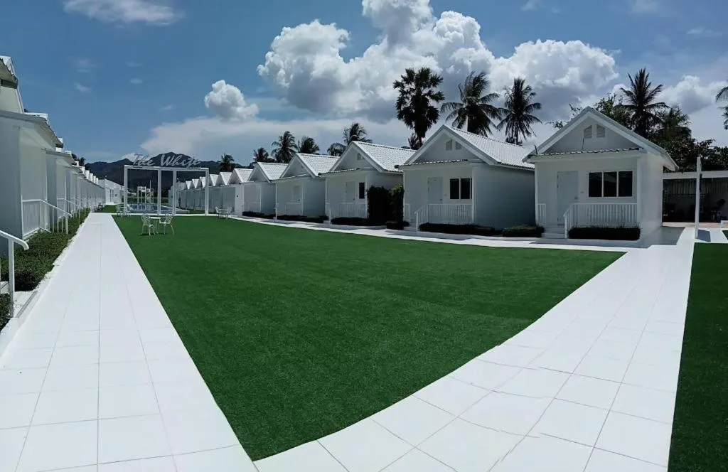 The White Resort