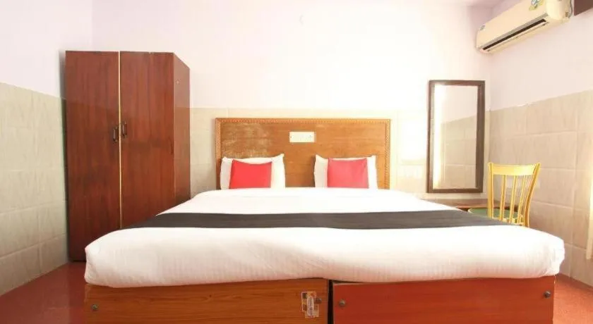 Bed in Hotel Wilson - Velankanni