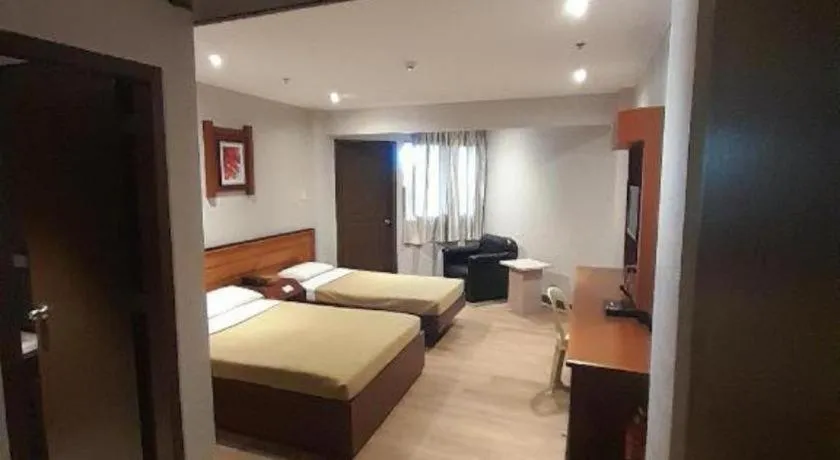 Bed in Baguio Palace Hotel