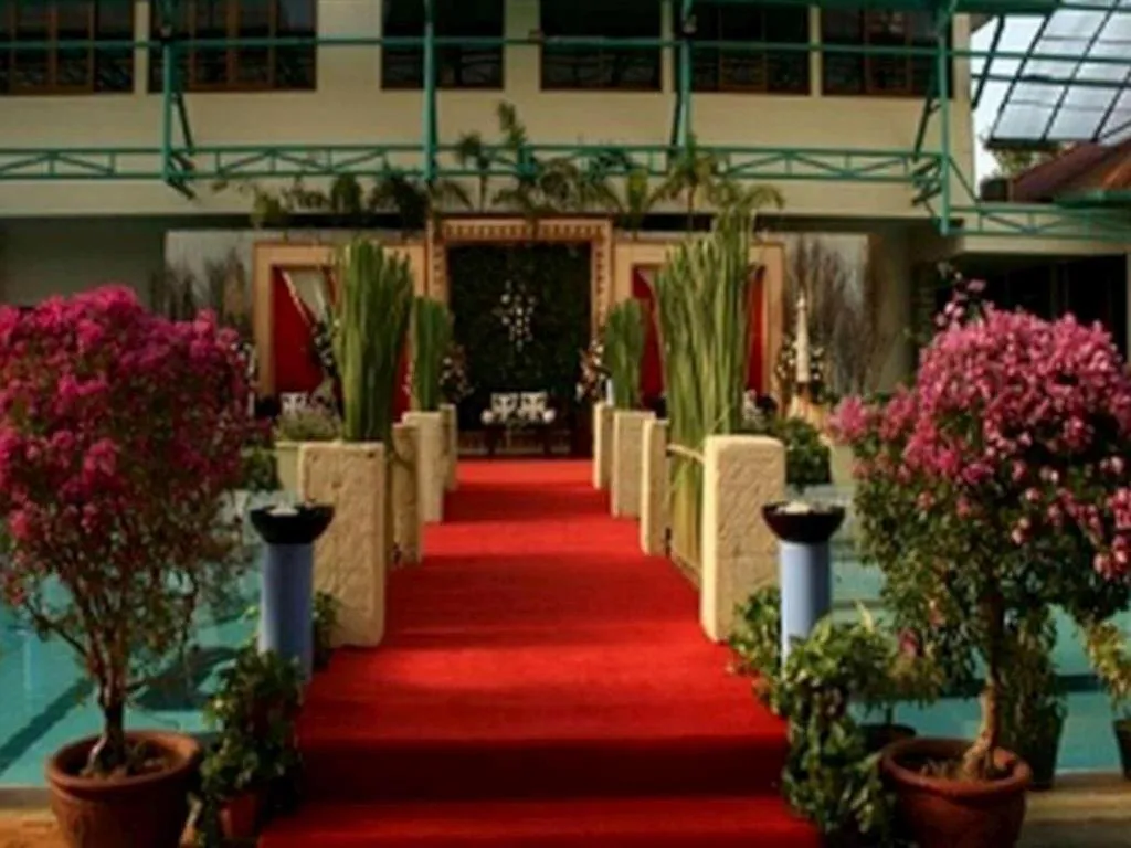 Grage Sangkan Hurip Resort & Spa