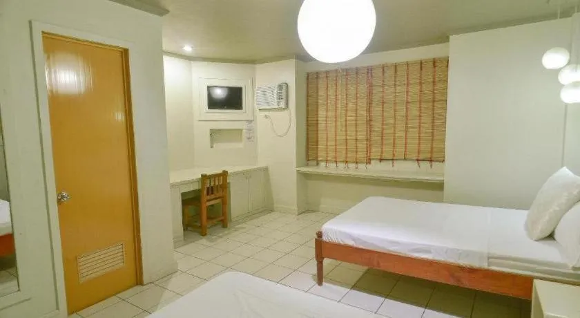 Bed in Summer Connection