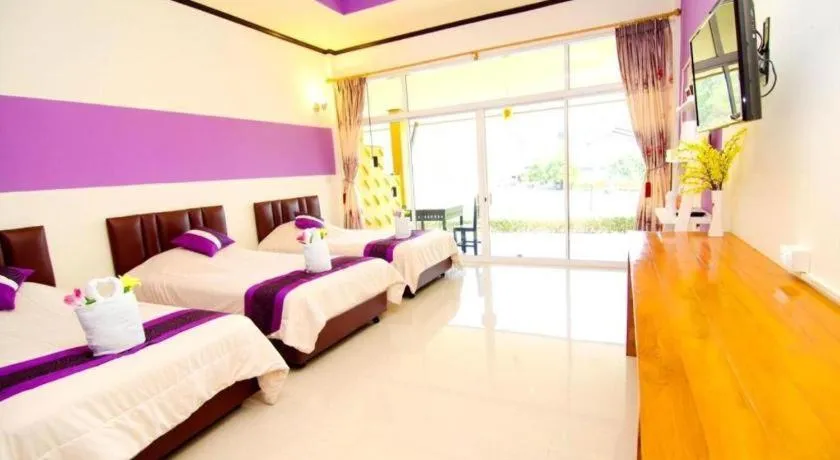 Bed in Waranya Resort