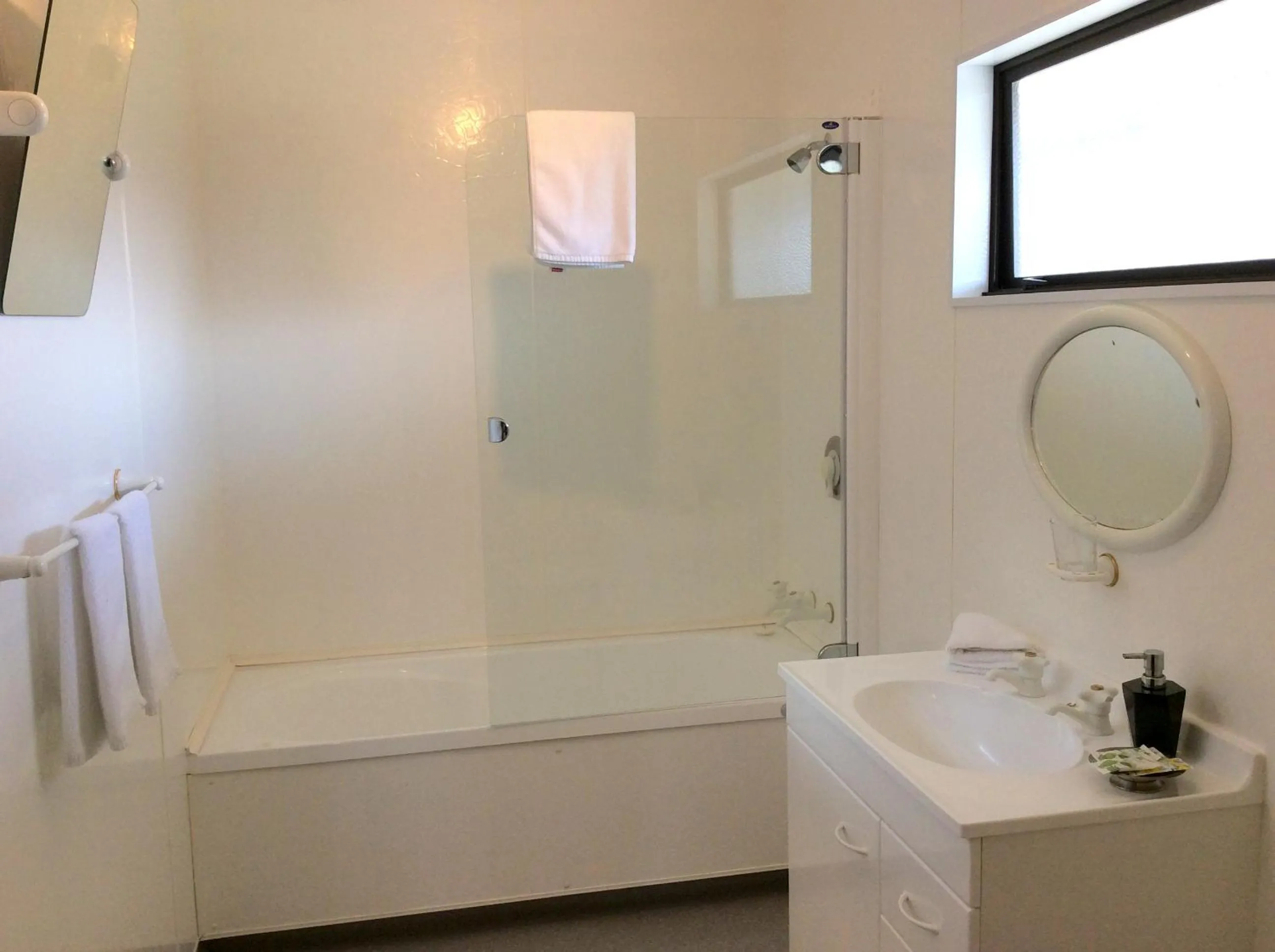 Bathroom in Fiordland Great Views Holiday Park