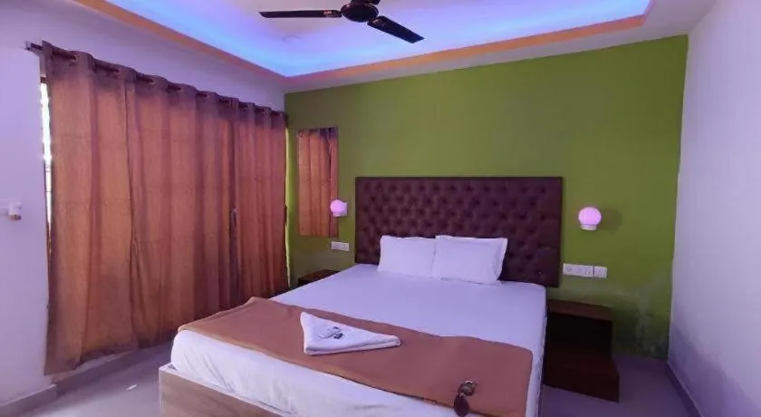 Bed in Sea View Beach Resort