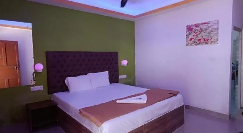 Bed in Sea View Beach Resort