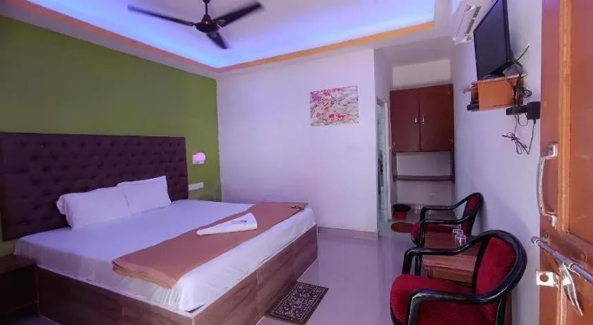 Bed in Sea View Beach Resort