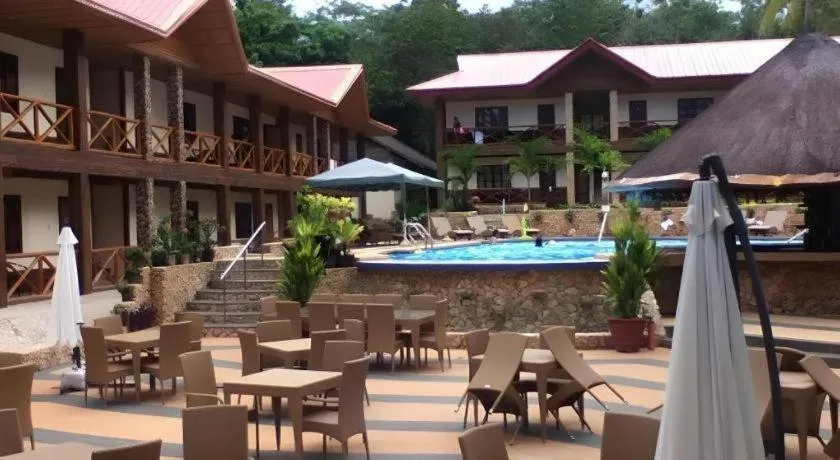 Nataasan Beach Resort and Dive Center