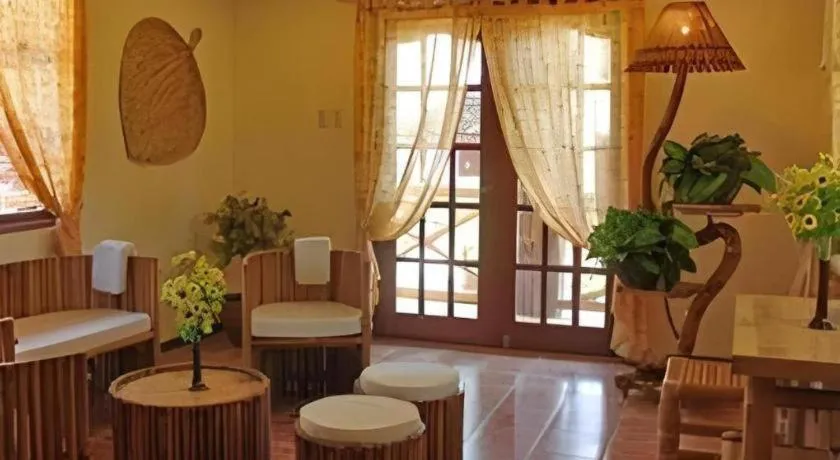 Nataasan Beach Resort and Dive Center