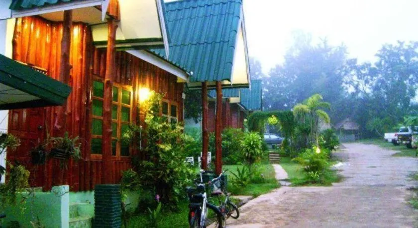 Chiangkhan Greenview Resort