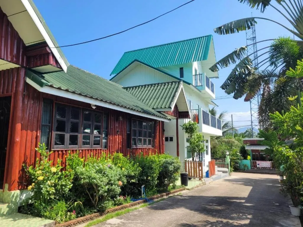 Chiangkhan Greenview Resort