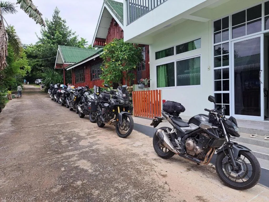 Chiangkhan Greenview Resort