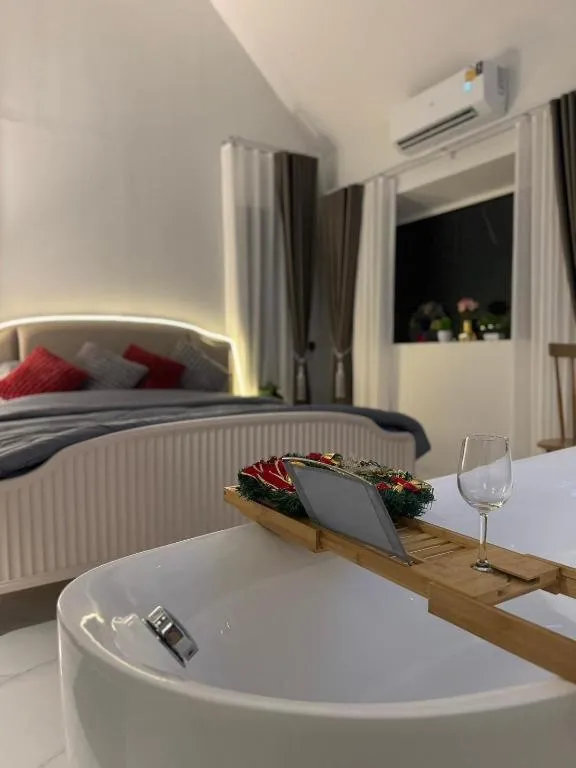 Bed in Mid-Mountain Home