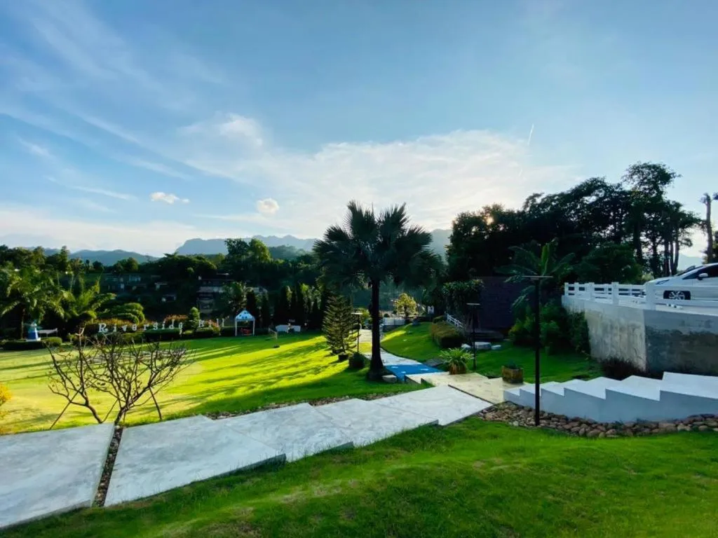 Riverside Hill Resort and Restaurant