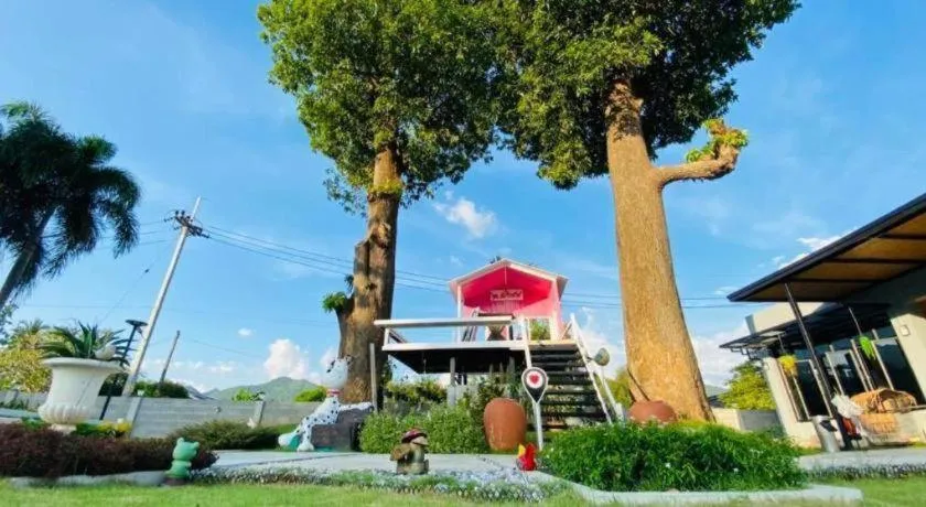 Riverside Hill Resort and Restaurant