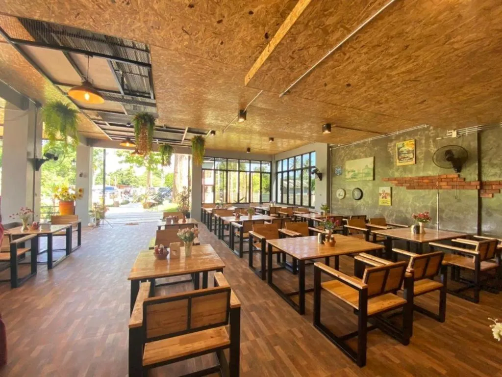 Riverside Hill Resort and Restaurant