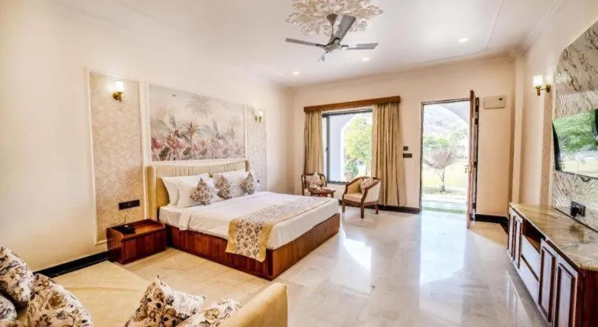 Bed in Kavish Holiday Hill Resort n Spa - Udaipur