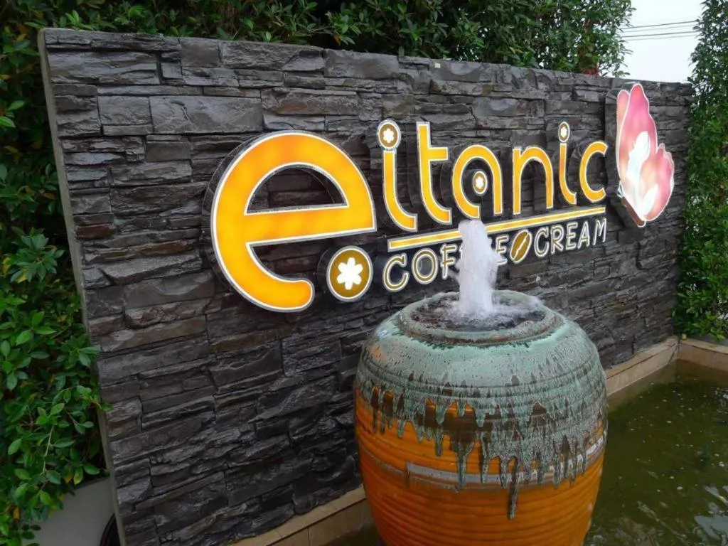 Eitanic Resort