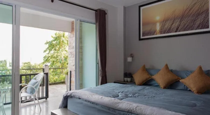 Bed in Chalita Goodview