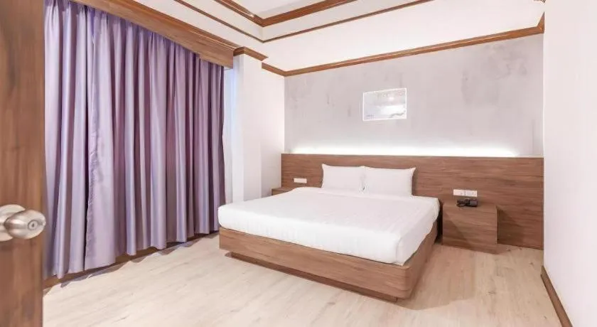 Bed in B2 Nakhon Si Thammarat Premier Hotel