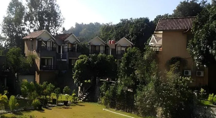 Pratiksha River Retreat