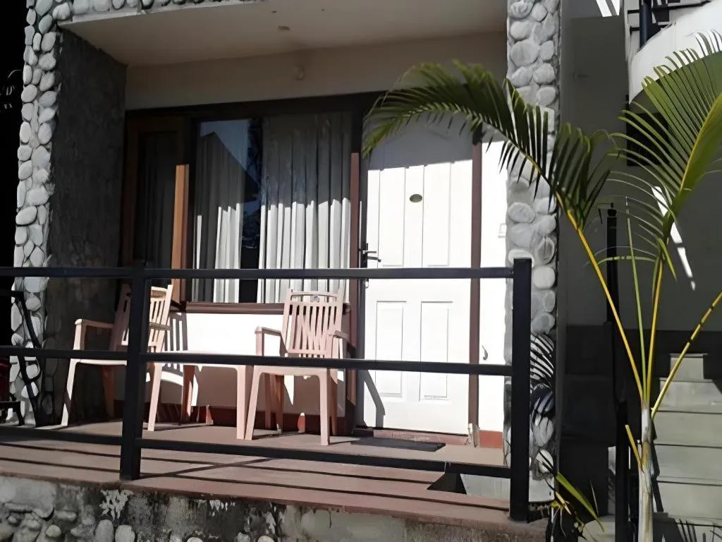 Pratiksha River Retreat