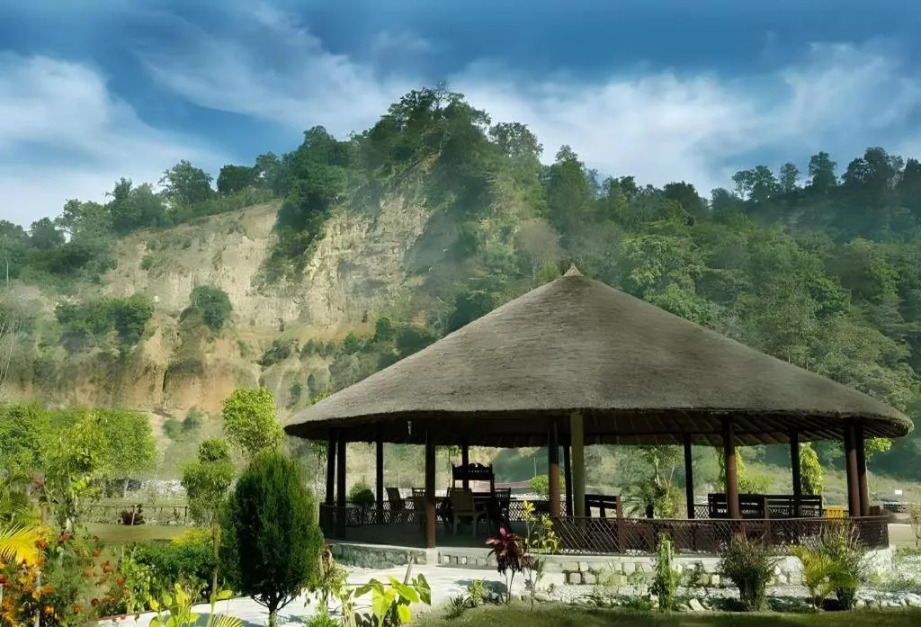 Pratiksha River Retreat