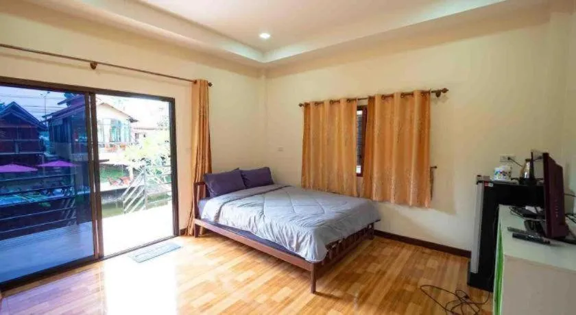 Bed in Chiw Rim Chon Resort Pak Chong