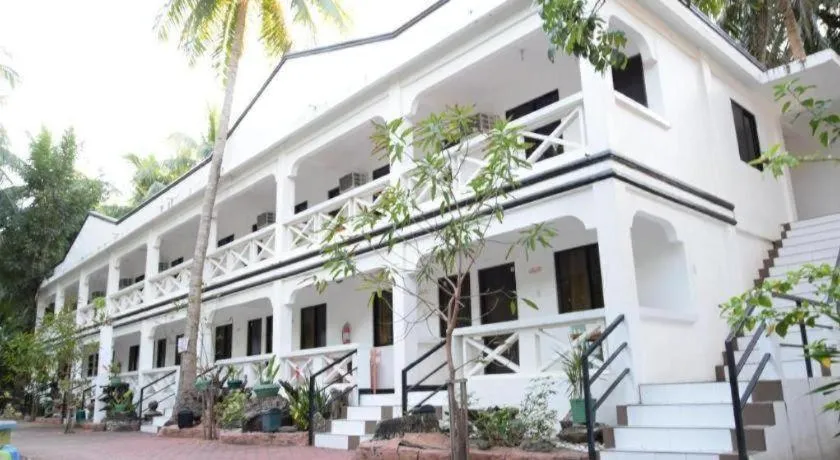 Villa Soledad Beach Resort