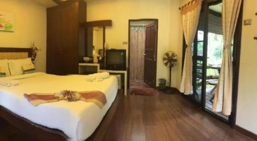 Bed in Rabiangprai Valley