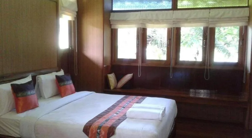 Bed in Huentai Resort