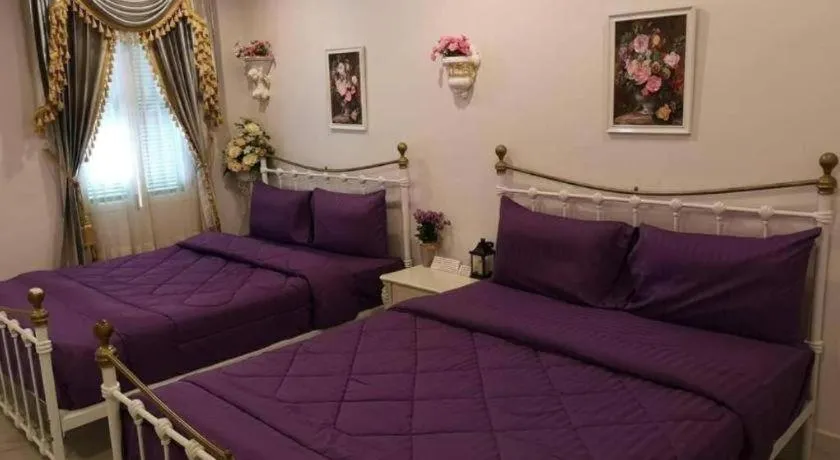 Bed in Cinque Terre Resort