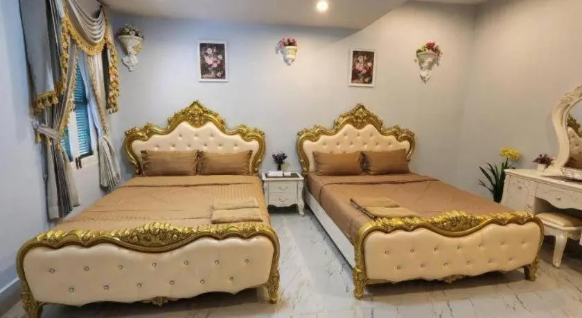 Bed in Cinque Terre Resort