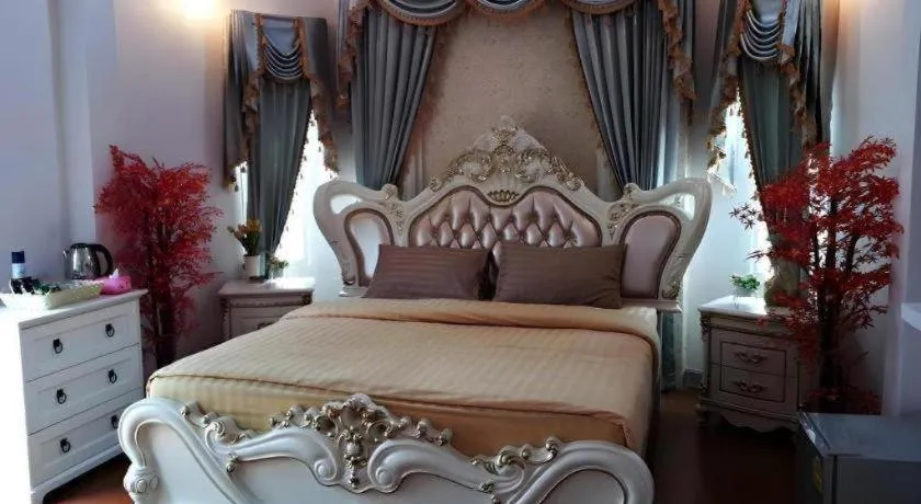 Bed in Cinque Terre Resort