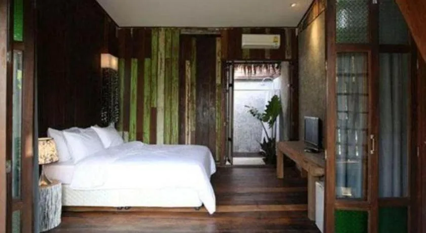 Bed in Chababaancham Resort