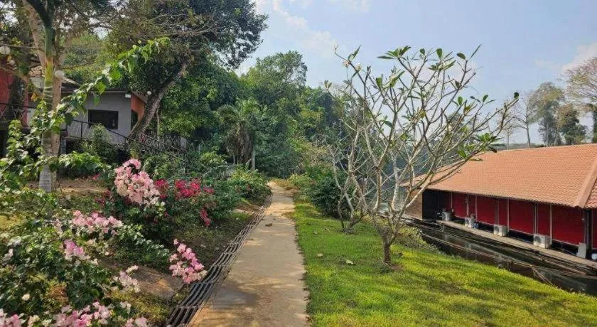 The Raft Land Resort