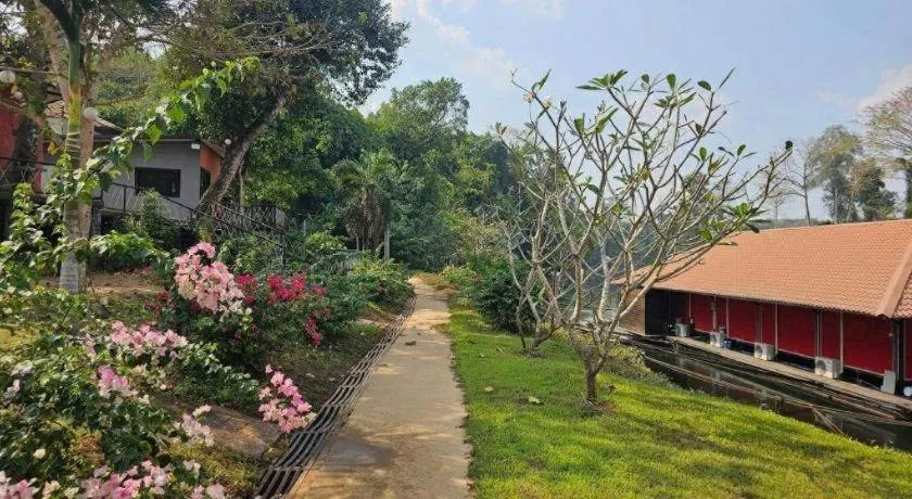 The Raft Land Resort